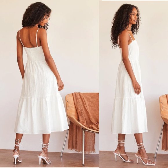 Lulus Smocked & Tiered Sleeveless Midi Dress w/Notched Bodice and Pockets White - Picture 4 of 6